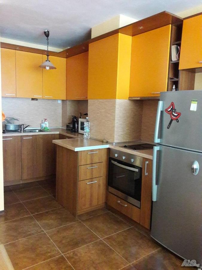 Апартамент Орхид Хилс Warna Exterior foto